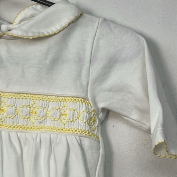 Hug Me First White with yellow embroidery smocked Pima Cotton Footie EUC 0-3 m - Picture 3 of 11